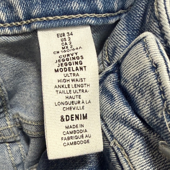 H&M Curvy Ultra High Waist Jeggings Acid Wash Distressed Ankle Jeans 2 - Picture 2 of 13